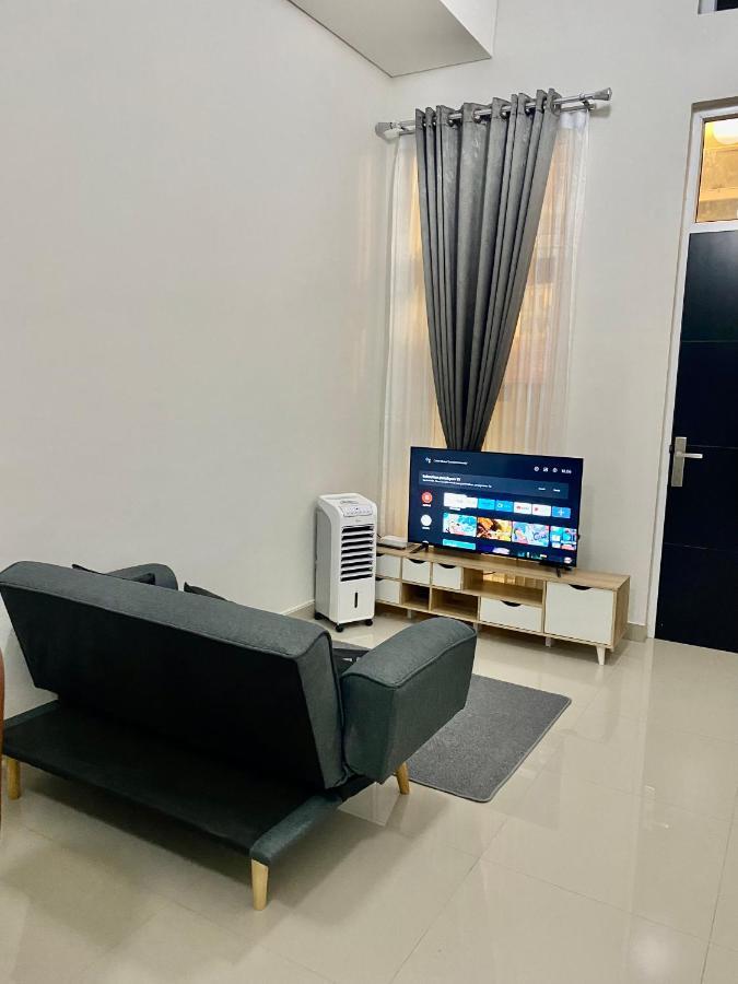 Villa Ku Villa Mu Semarang Eksteriør bilde